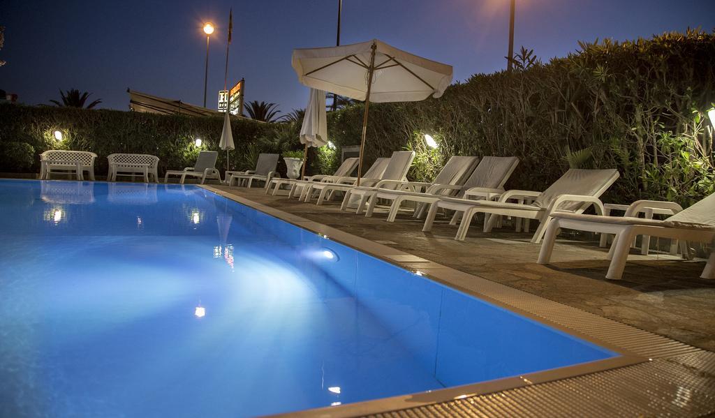 Hotel Bixio Lido di Camaiore Dış mekan fotoğraf