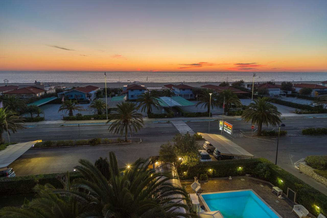 Hotel Bixio Lido di Camaiore Dış mekan fotoğraf